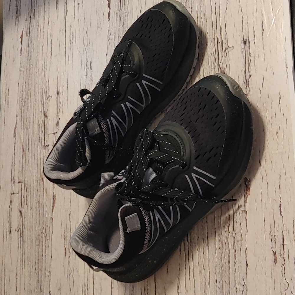 Athletic works all terrain black gray lace sneakers shoes size 7